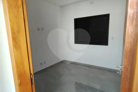 Casa à venda com 3 suítes no condomínio Terras do Vale, Caçapava - SP