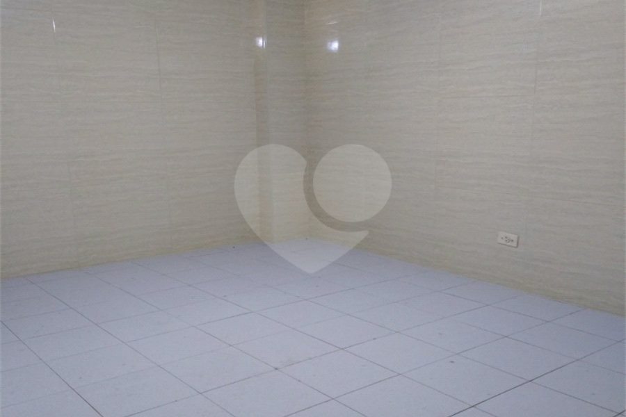 Prédio à venda com 4 quartos em Vila Guilherme, São Paulo, SP
