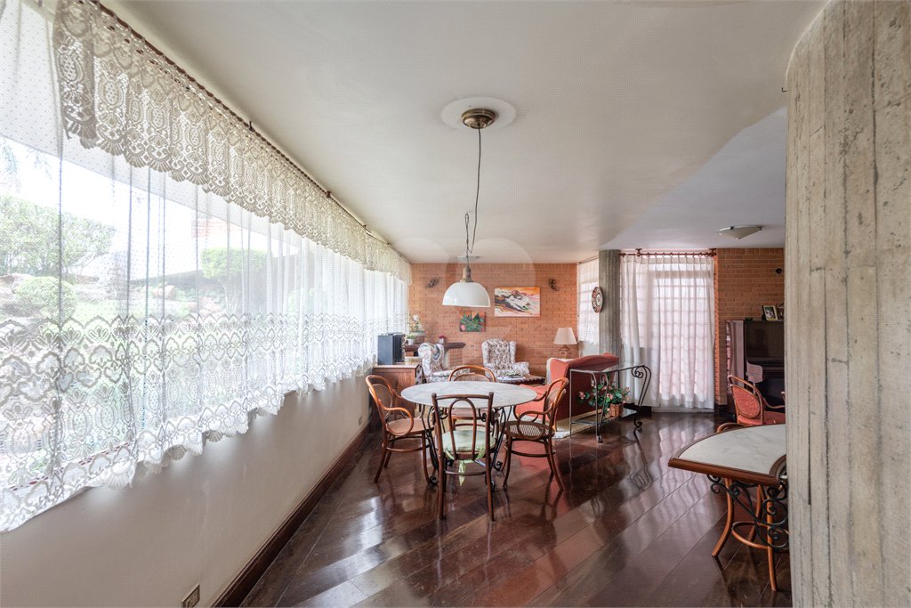 Casa Térrea à venda com 7 quartos, sendo 1 suíte, em Santana, São Paulo, SP