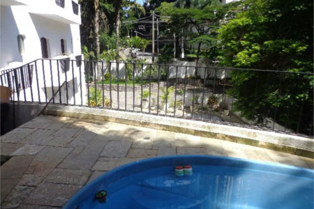 Cobertura à venda ou para alugar com 7 quartos, sendo 2 suítes, em Vila Andrade, São Paulo, SP