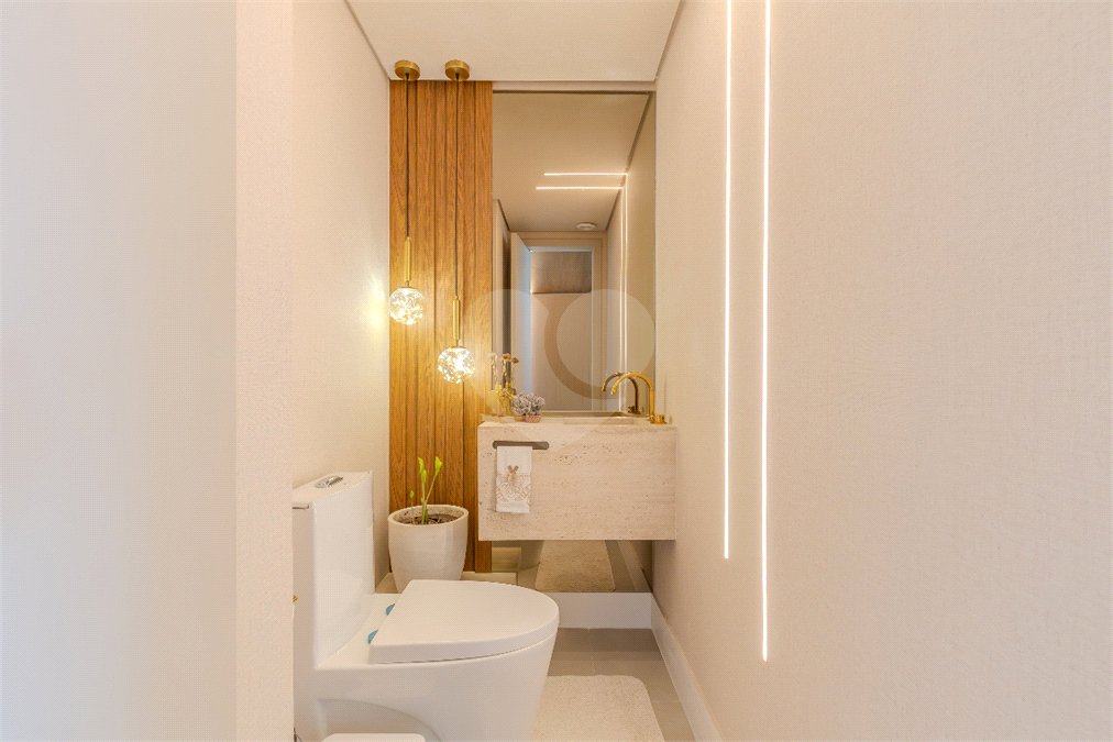 Apartamento à venda com 2 suítes em Santo Amaro, São Paulo, SP