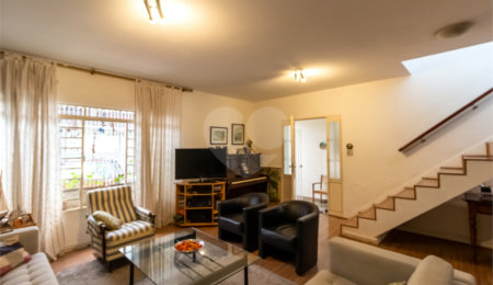 Sobrado à venda com 4 quartos, sendo 2 suítes,  em Brooklin, São Paulo, SP