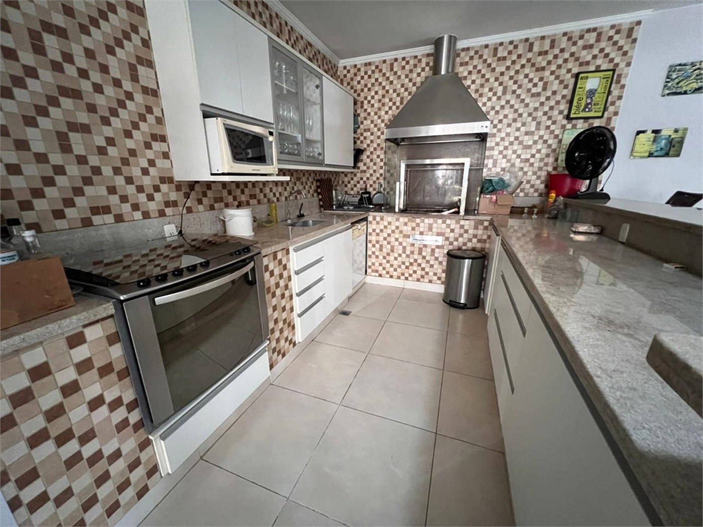 Casa à venda com 3 suítes no condomínio Residencial dos Lagos, Itupeva - SP