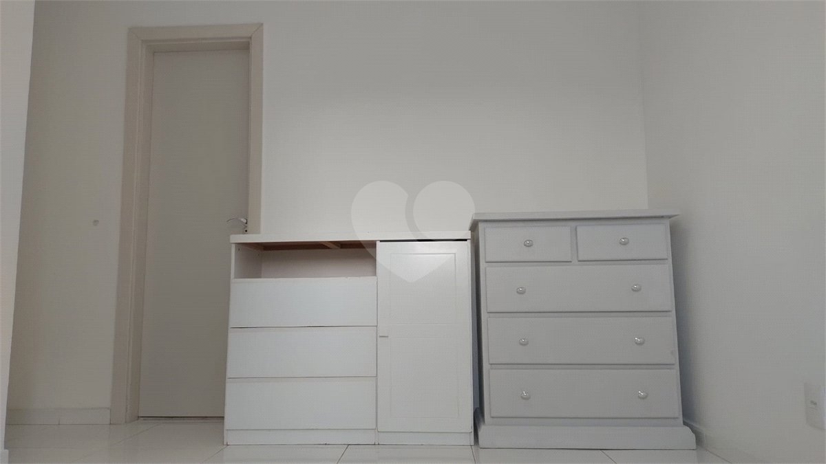 Apartamento para alugar com 2 quartos, sendo 1 suíte,  em Vila Mogilar, Mogi das Cruzes, SP