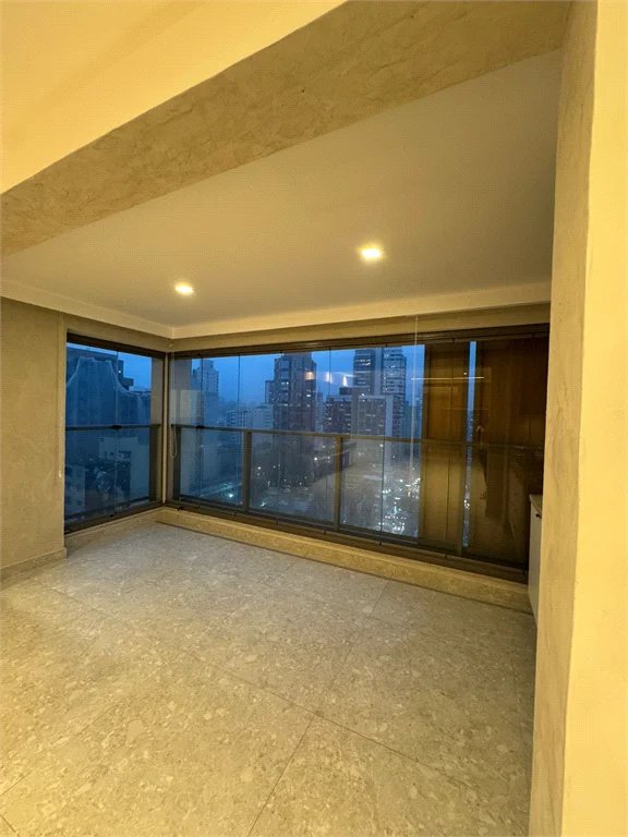 Apartamento para alugar com 2 suítes em Pinheiros, São Paulo, SP