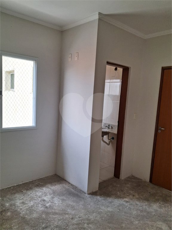 Casa à venda com 2 suítes no condomínio Residencial Vila de Motalegre, São Paulo - SP