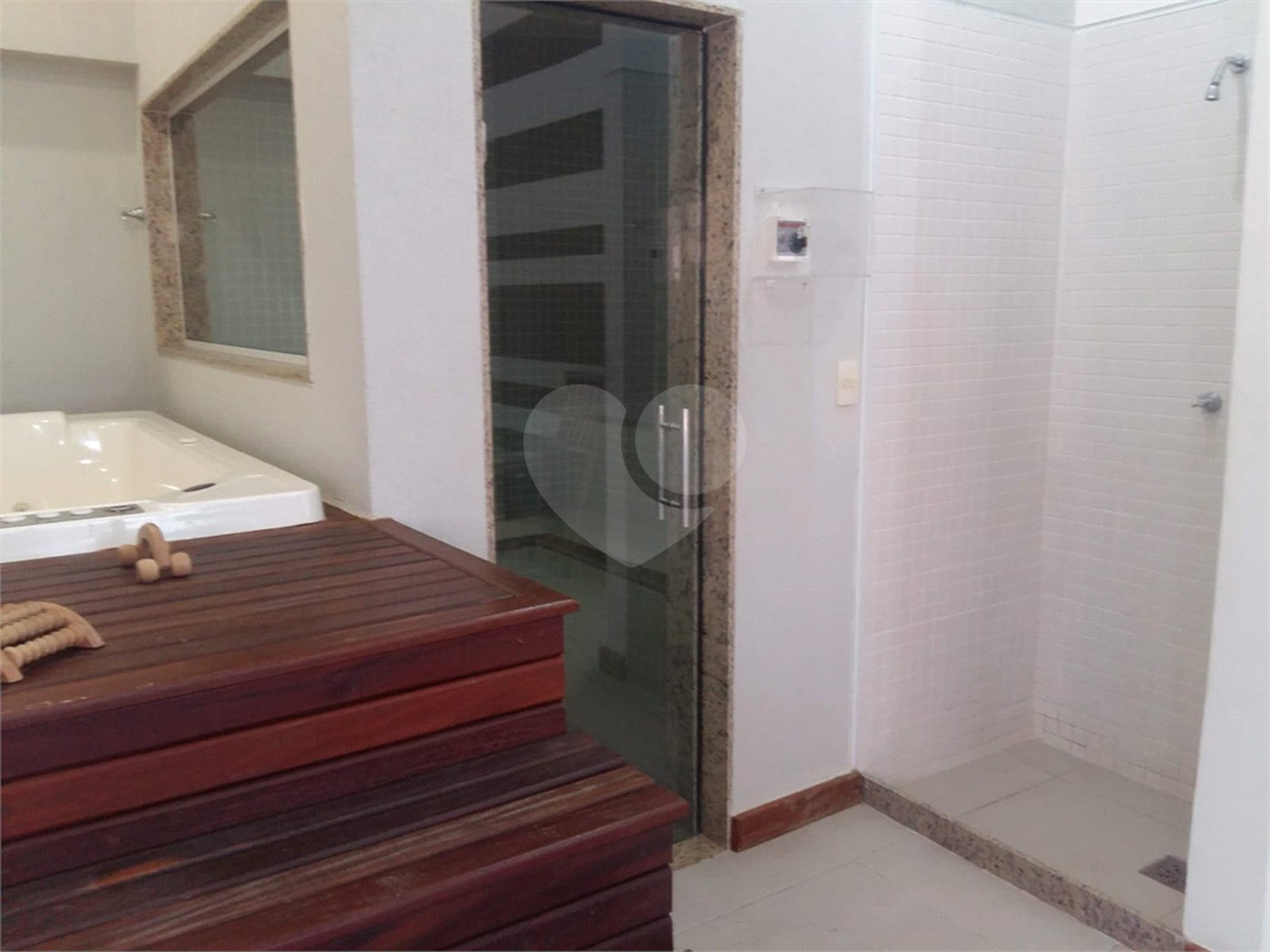 Apartamento à venda com 3 quartos, sendo 1 suíte, em Tijuca, Rio de Janeiro, RJ