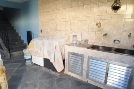 Casa à venda com 4 quartos, sendo 1 suíte, em Bangu, Rio de Janeiro, RJ