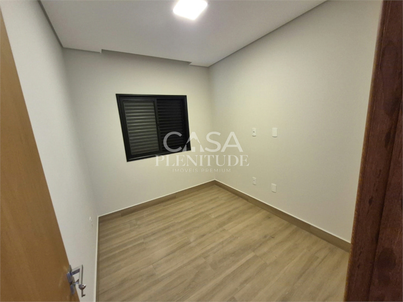 Casa em condomínio à venda com 3 quartos, sendo 1 suíte, em Jardim Residencial Villagio Ipanema I, Sorocaba, SP