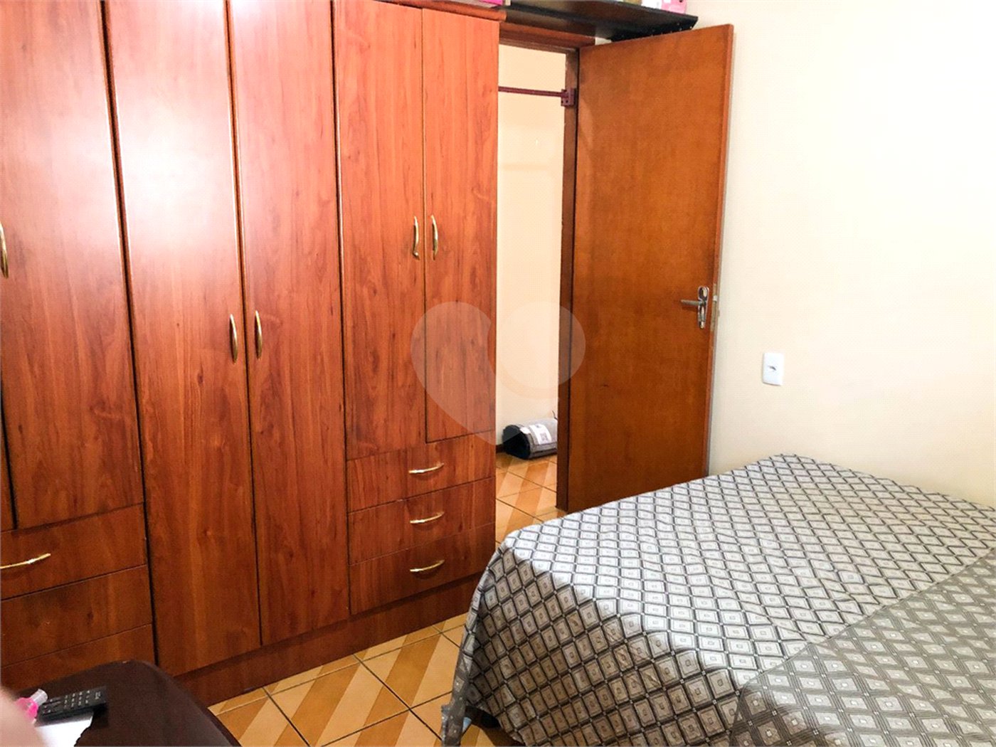 Sobrado à venda com 5 quartos, sendo 1 suíte, em Parque Edu Chaves, São Paulo, SP