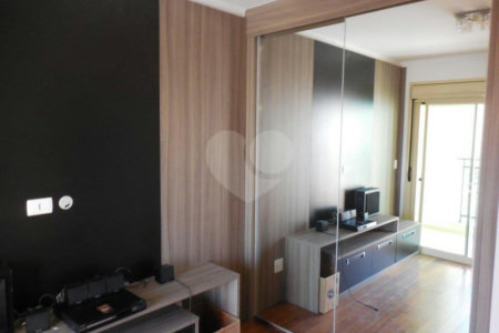 Apartamento à venda com 3 quartos, sendo 1 suíte,  em Santana, São Paulo, SP