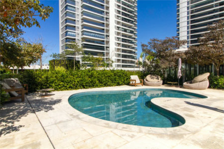 Apartamento à venda ou para alugar com 3 suítes em Jardim Morumbi, São Paulo, SP