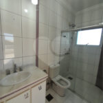 Casa à venda com 4 quartos, sendo 3 suítes, no condomínio Residencial Terras de Vinhedo, Vinhedo - SP