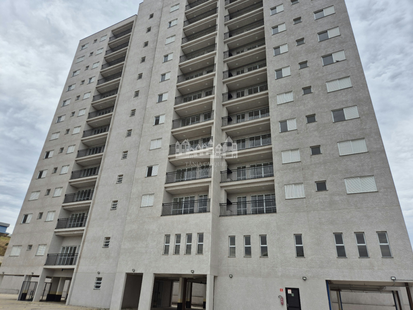 Apartamento para alugar com 2 quartos, sendo 1 suíte, em Jardim das Palmeiras, Atibaia, SP