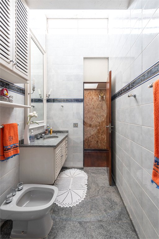 Casa Térrea à venda com 7 quartos, sendo 1 suíte, em Santana, São Paulo, SP