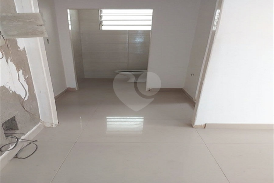 Sobrado à venda com 3 quartos, sendo 2 suítes, em Vila Paulicéia, São Paulo, SP