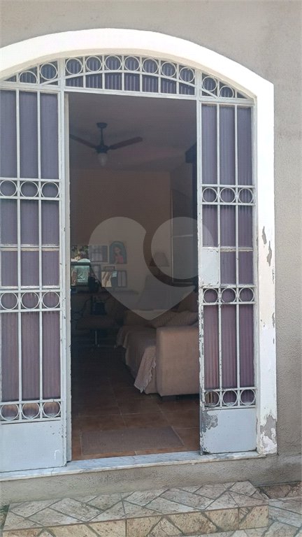 Casa à venda com 4 quartos em Santíssimo, Rio de Janeiro, RJ