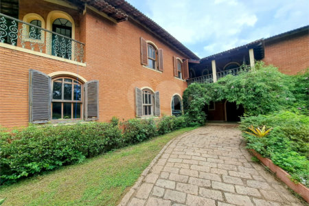 Casa à venda com 6 quartos, sendo 5 suítes, no condomínio São Joaquim, Vinhedo - SP
