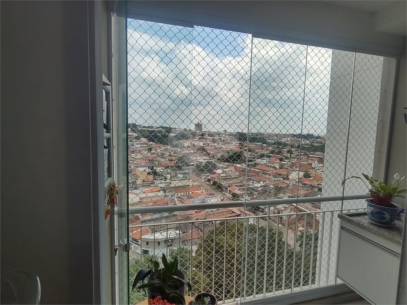 Apartamento à venda com 3 quartos, sendo 1 suíte, em Bela Vista, Salto, SP