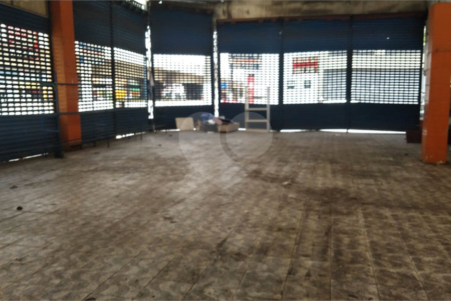 Prédio à venda em Pari, São Paulo, SP