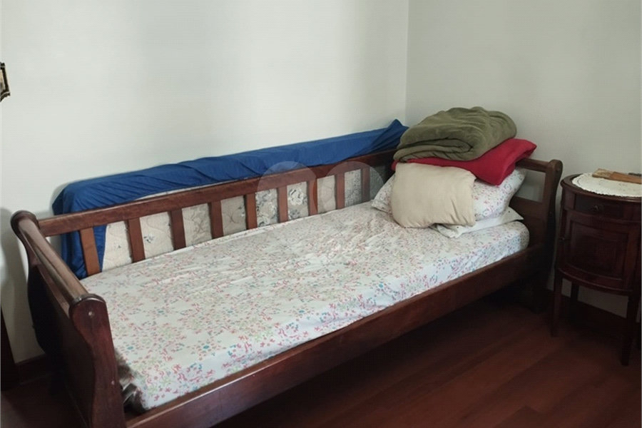 Sobrado à venda com 4 quartos, sendo 1 suíte, em Tremembé, São Paulo, SP
