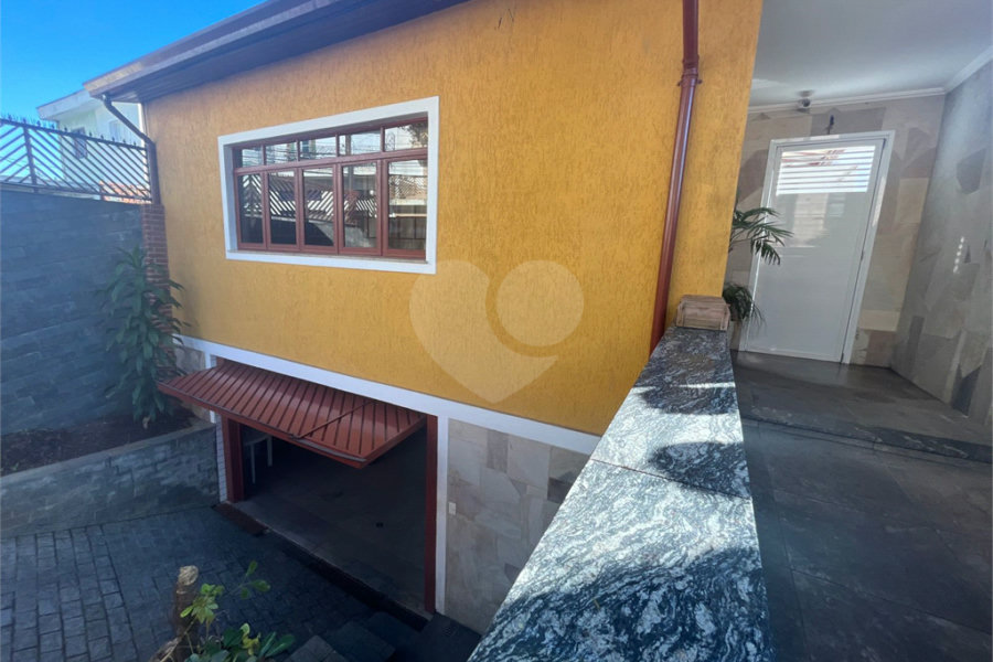 Sobrado à venda com 7 quartos, sendo 1 suíte, em Tremembé, São Paulo, SP