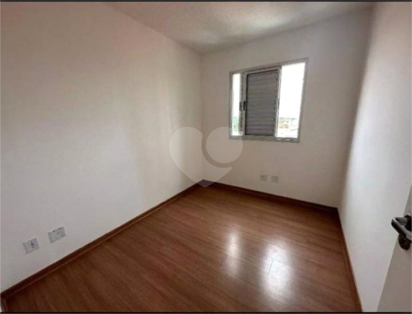 Apartamento à venda com 3 quartos, sendo 1 suíte,  em Palmeiras de São José, São José dos Campos, SP