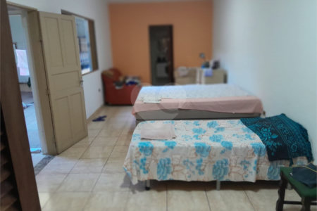 Sobrado à venda com 2 suítes em Várzea de Baixo, São Paulo, SP