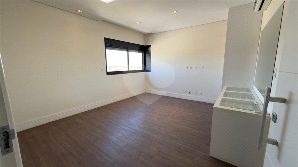 Casa à venda com 6 quartos, sendo 3 suítes, no condomínio Jardim Vila Paradiso, Indaiatuba - SP