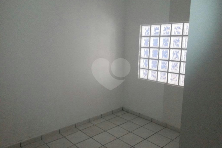 Sobrado à venda com 15 quartos, sendo 3 suítes, em Tucuruvi, São Paulo, SP