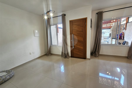 Sobrado à venda com 3 quartos, sendo 1 suíte,  em Vila Nivi, São Paulo, SP