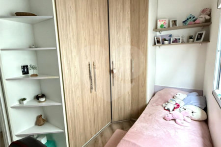 Sobrado à venda com 3 quartos, sendo 1 suíte, em Vila Irmãos Arnoni, São Paulo, SP