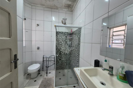 Sobrado à venda com 4 quartos, sendo 2 suítes, em Vila Romana, São Paulo, SP