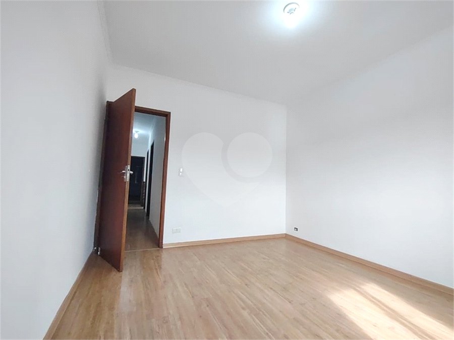 Sobrado à venda com 3 quartos, sendo 1 suíte, em Vila Pedra Branca, São Paulo, SP