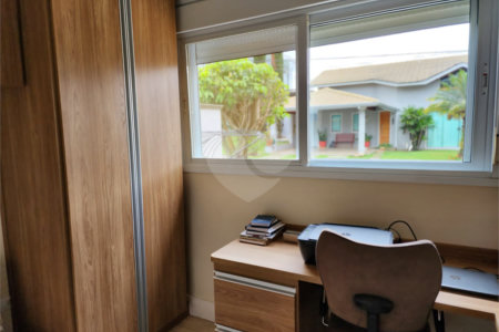 Casa à venda com 4 suítes no condomínio Pedra Grande, Atibaia - SP