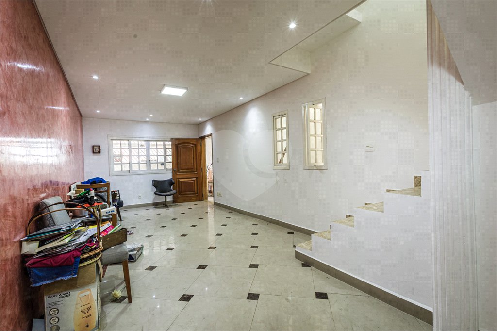 Casa à venda com 3 quartos, sendo 2 suítes, em Jardim Santa Cecília, Guarulhos, SP