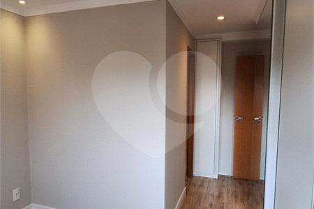 Apartamento à venda com 2 quartos, sendo 1 suíte,  em Vila Leonor, São Paulo, SP