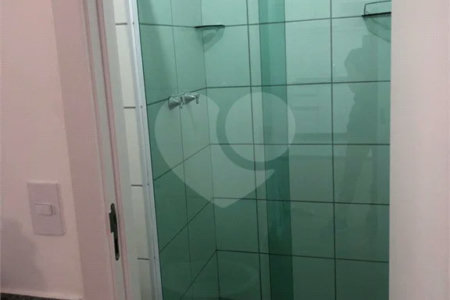 Apartamento com 1 Quarto e 1 banheiro à Venda, 30 m².