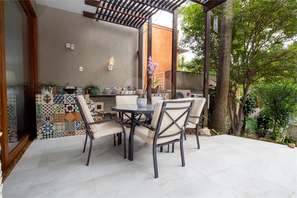 Casa à venda com 3 suítes em Brooklin, São Paulo, SP