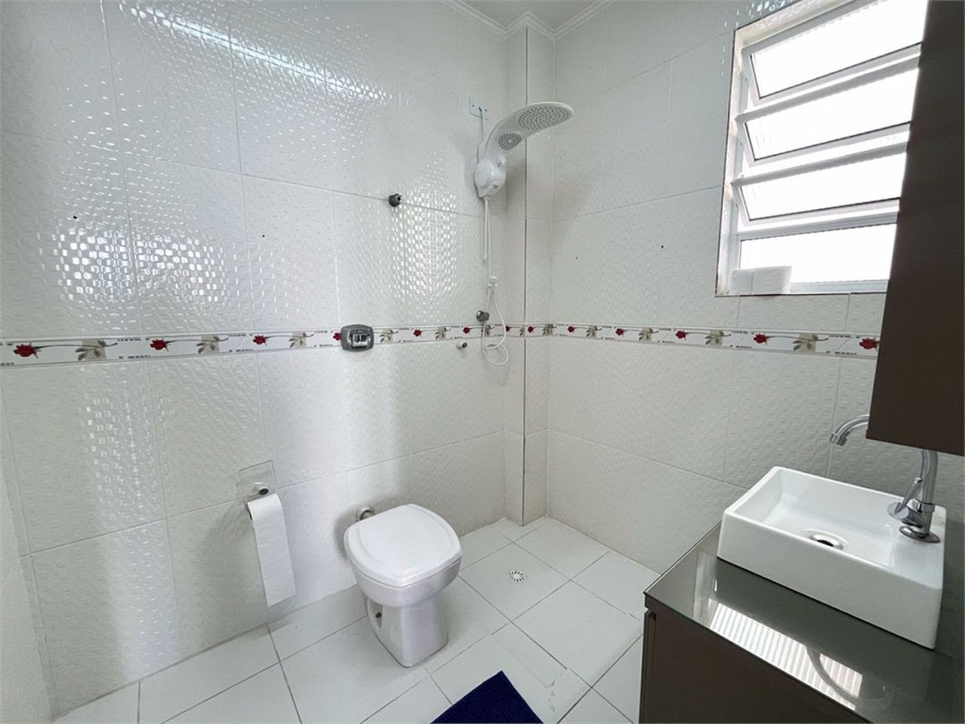 Apartamento Residencial à venda, Centro, Guarujá - AP0133.