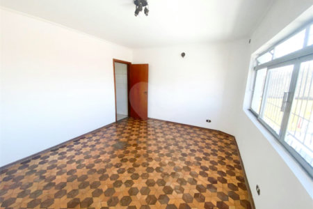 Casa à venda com 3 quartos, sendo 1 suíte, em Vila Maria Alta, São Paulo, SP