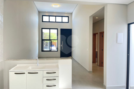 Casa à venda com 3 quartos, sendo 1 suíte, no condomínio Horto Florestal Iii, Sorocaba - SP