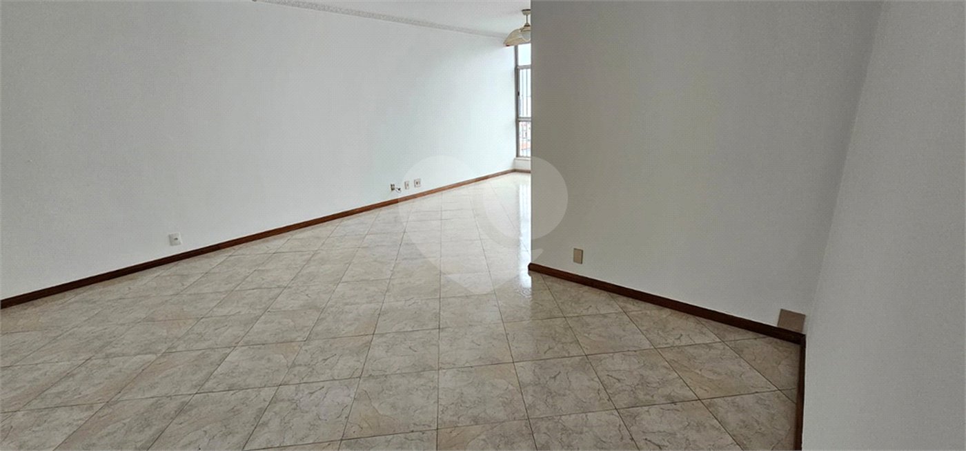 Apartamento à venda com 4 quartos, sendo 1 suíte, em Tijuca, Rio de Janeiro, RJ