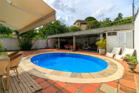 Casa à venda com 4 quartos, sendo 3 suítes, em Jardim Panorama, São Paulo, SP