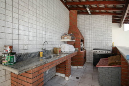Casa à venda com 4 quartos, sendo 3 suítes, em City América, São Paulo, SP