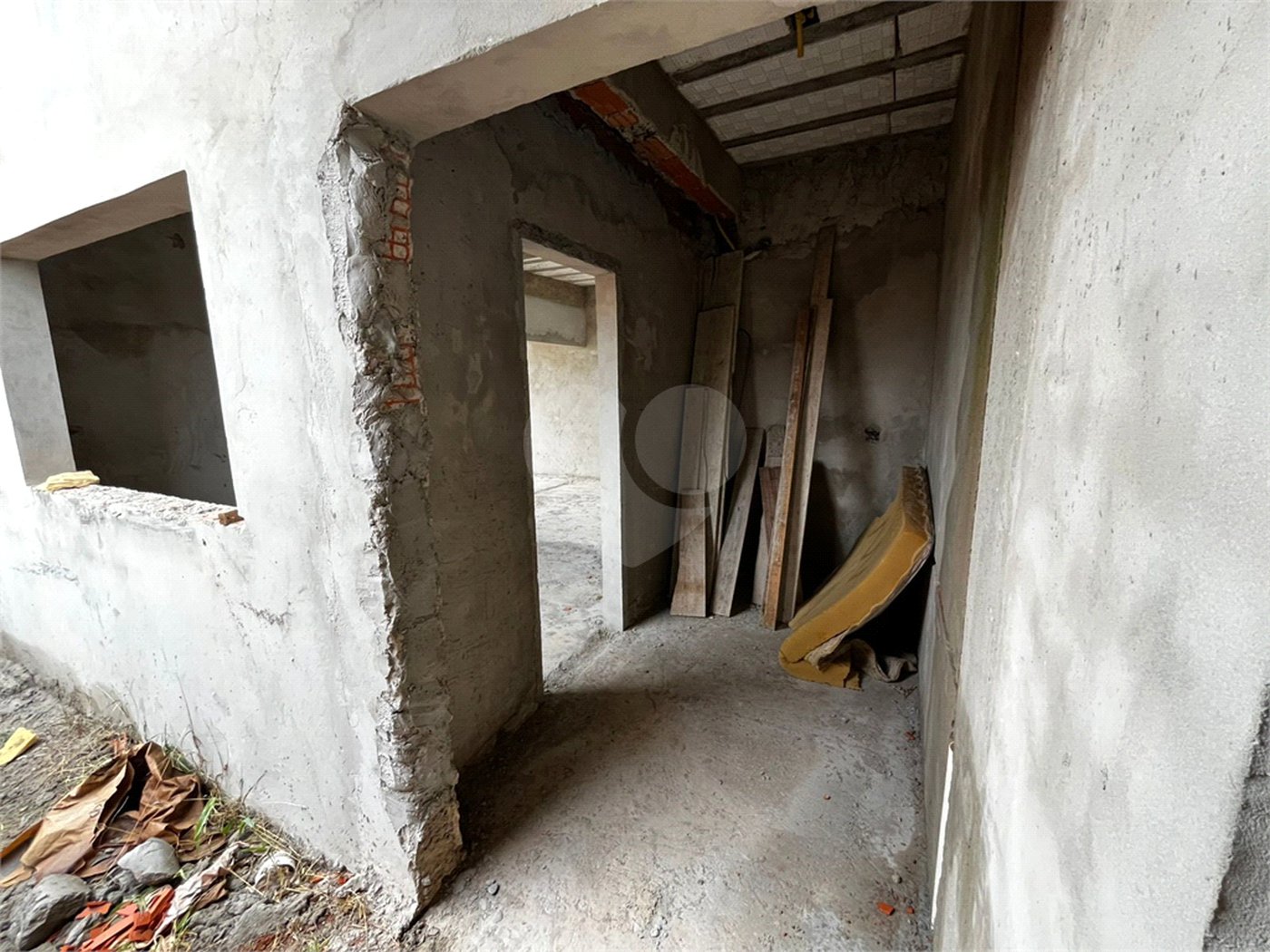Casa à venda com 3 quartos, sendo 1 suíte, em Residencial Villaggio Di Capri, Itapetininga, SP