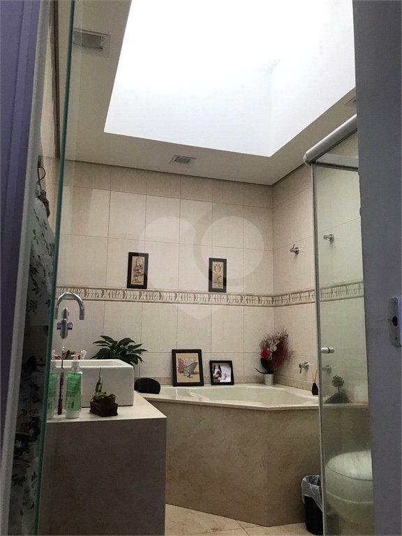 Casa à venda com 4 suítes no condomínio Aruã, Mogi das Cruzes - SP