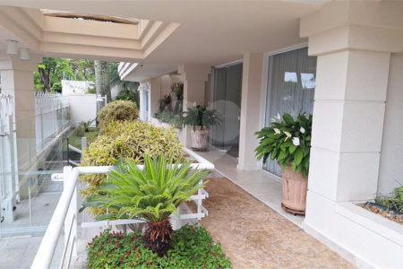 Apartamento à venda com 4 suítes em Jardim Leonor, São Paulo, SP
