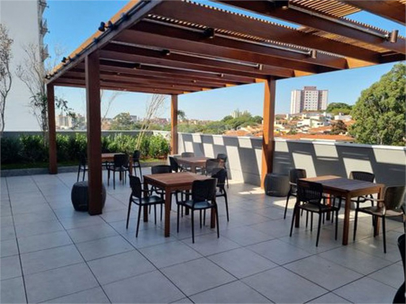 1 DORMITÓRIO NO IPIRANGA COM ARMÁRIOS - 45 M² - COM 1 VAGA