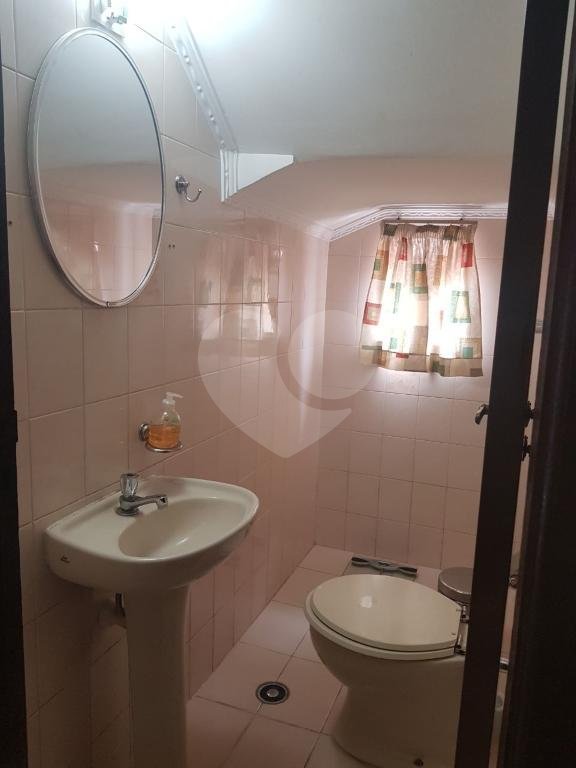 Sobrado à venda com 3 quartos, sendo 1 suíte,  em Parada Inglesa, São Paulo, SP